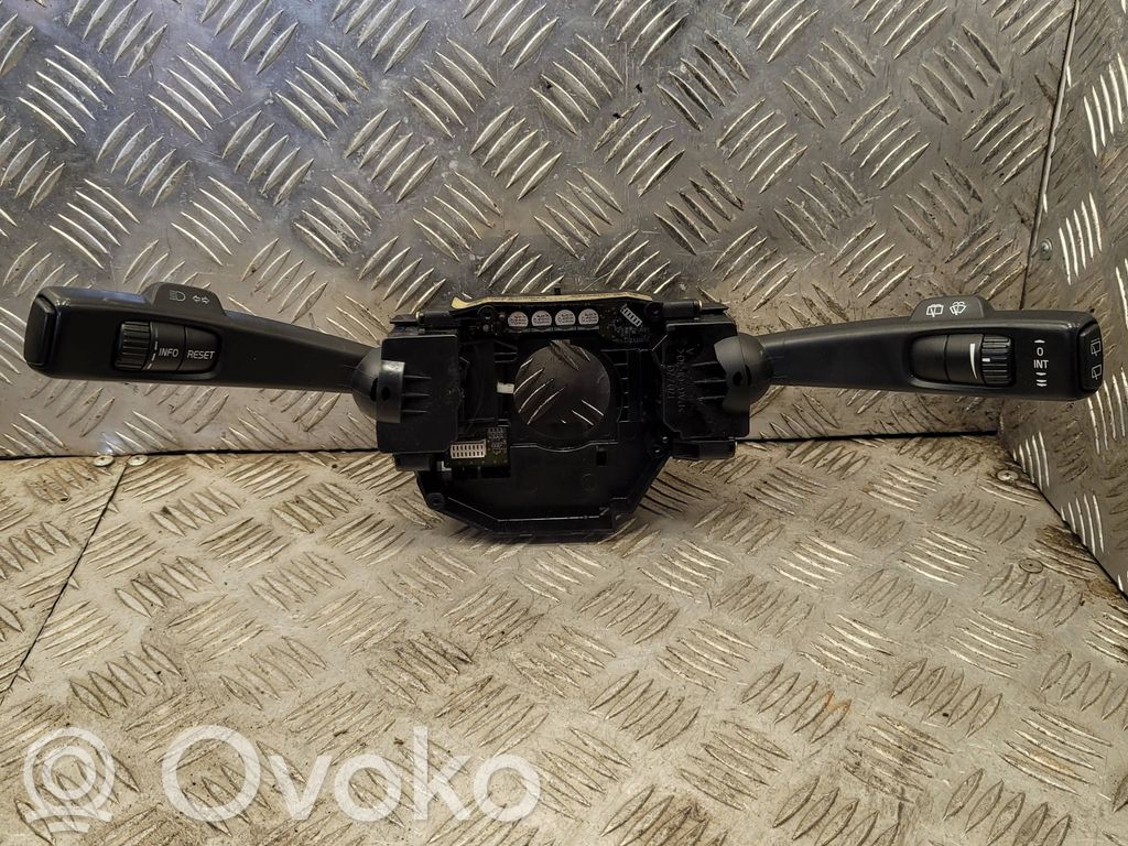 Volvo V50 Wiper turn signal indicator stalk/switch 