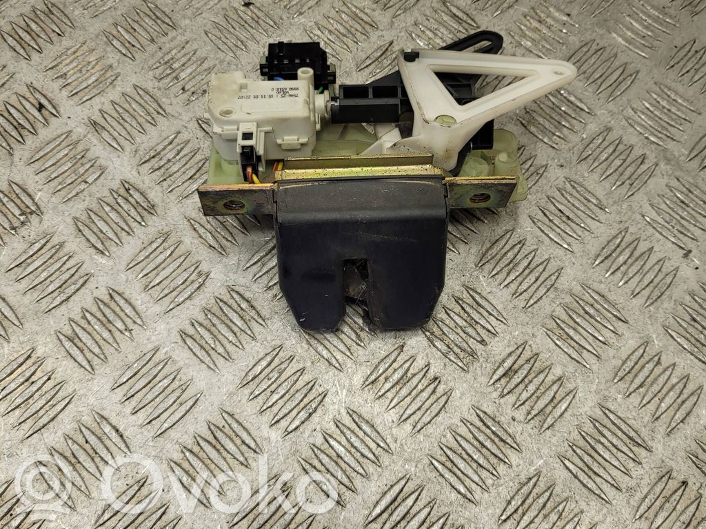 Volvo V70 Tailgate/trunk/boot lock/catch/latch 