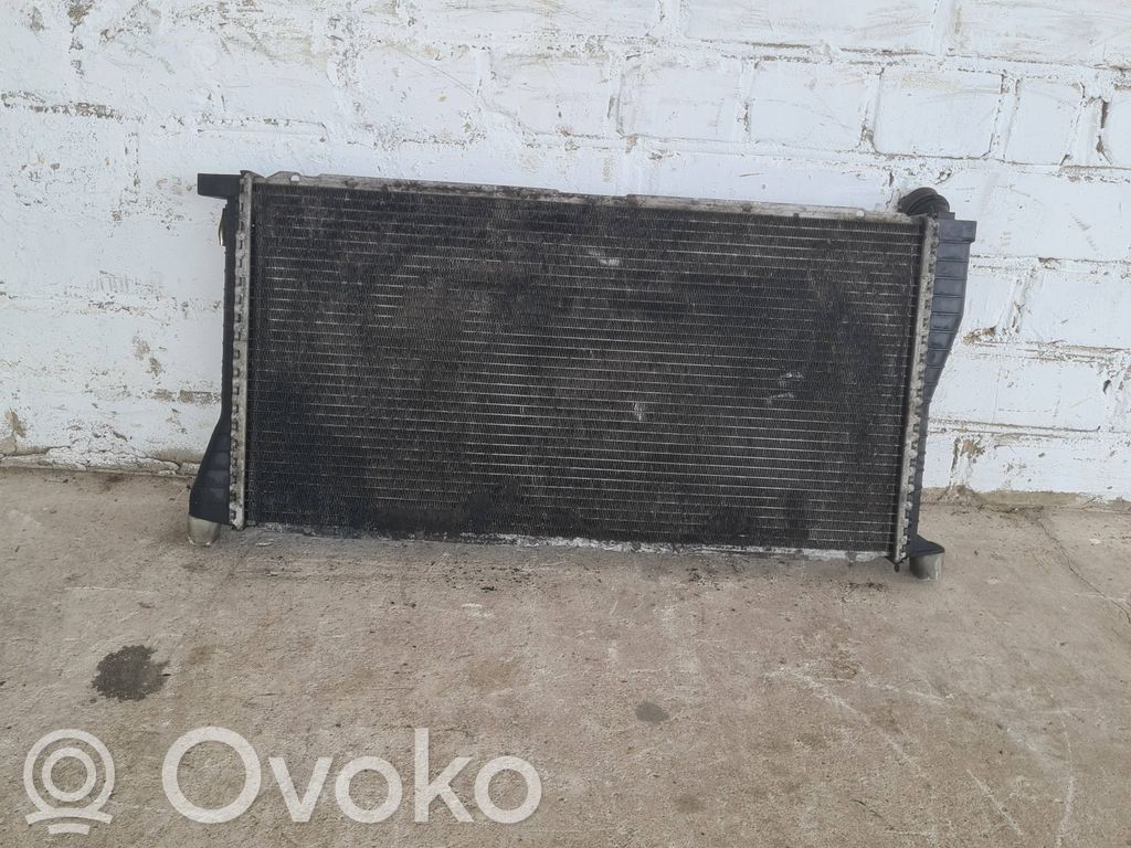 BMW 5 E39 Aušinimo skysčio radiatorius 