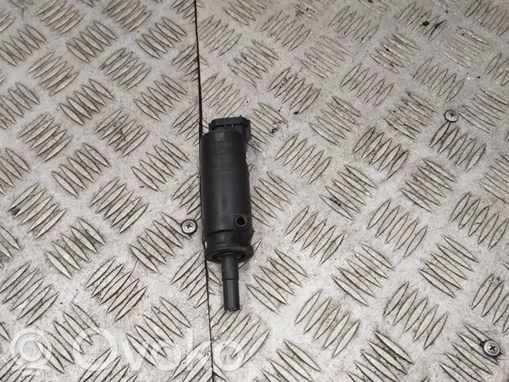 Windscreen/windshield washer pump   13157637