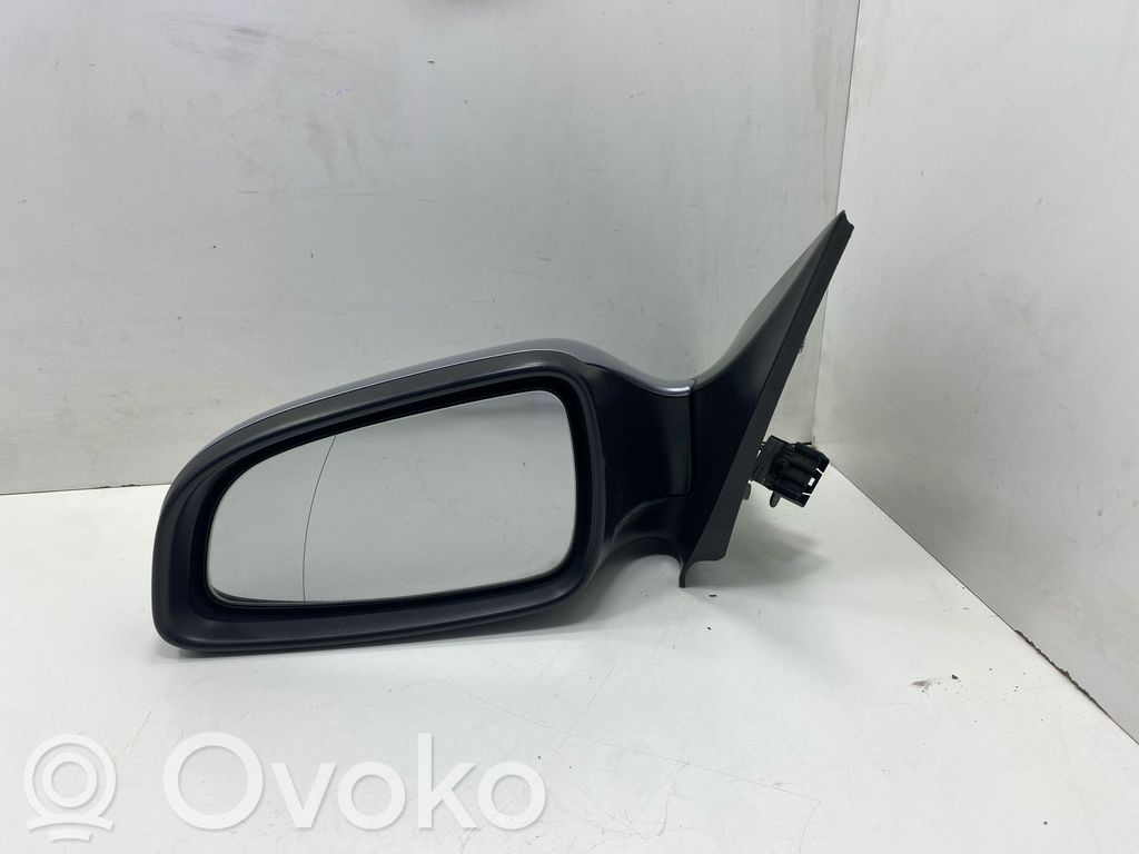 Opel Astra H Front door electric wing mirror 