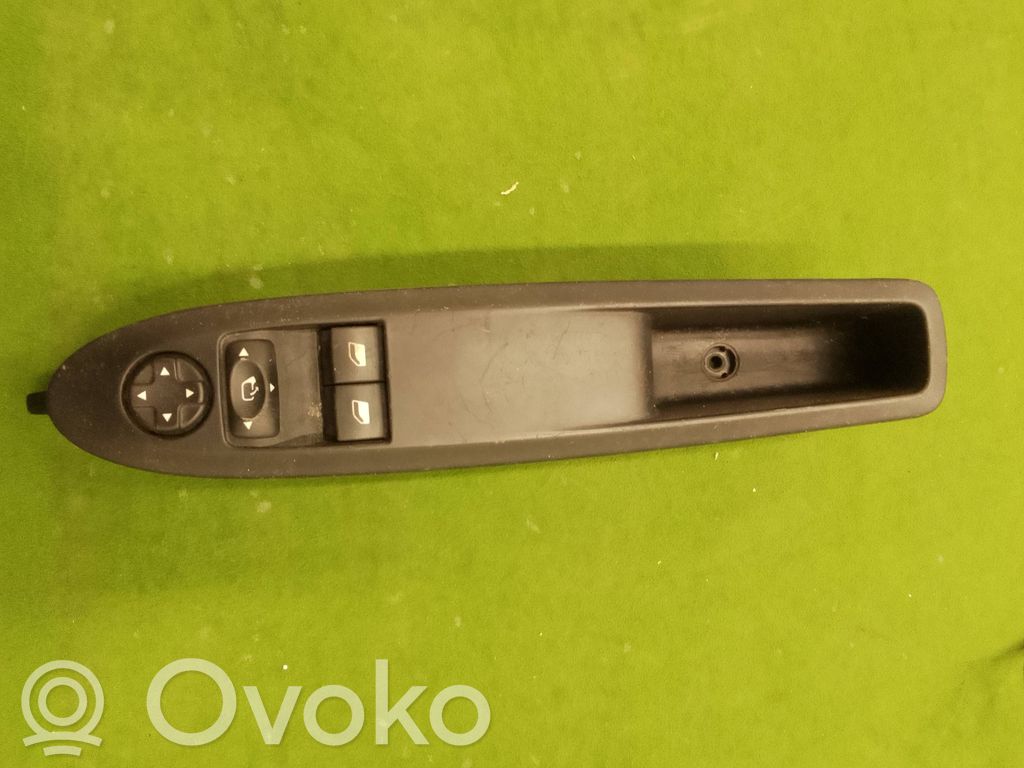 Electric window control switch   96657052ZD,052,30170383,14502,F201207192