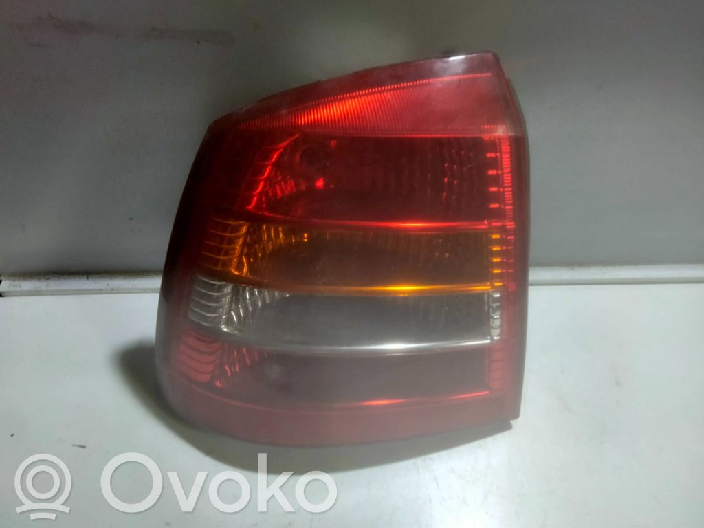 Opel Astra G Aizmugurējais lukturis virsbūvē 