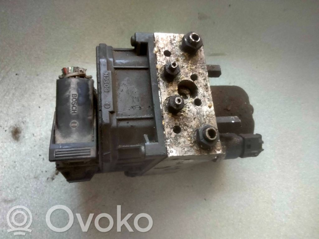 Toyota Avensis T250 Pompa ABS 
