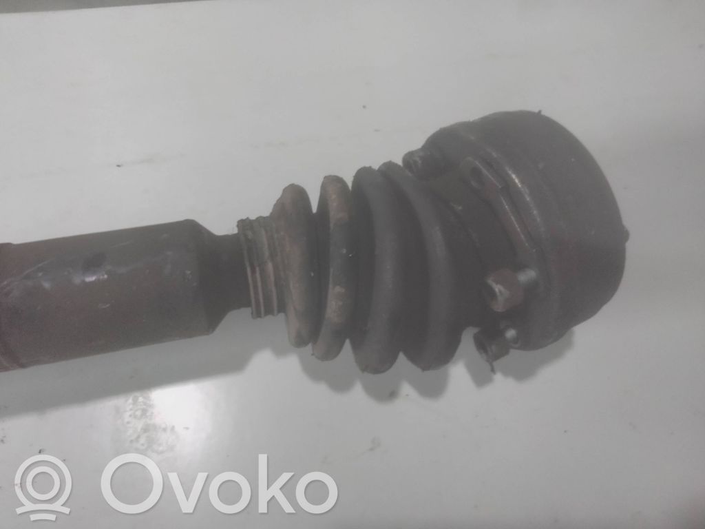 Volkswagen Golf IV Półoś przednia 