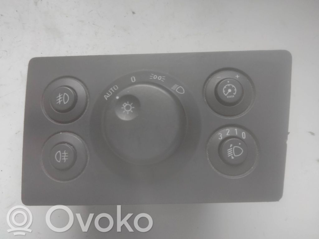 Opel Zafira B Interruptor de luz 