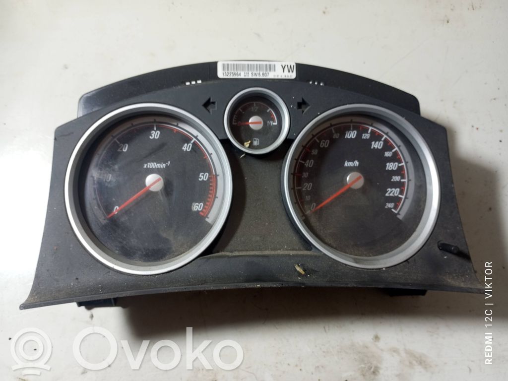 Opel Astra H Vitezometru (grup de instrumente) 