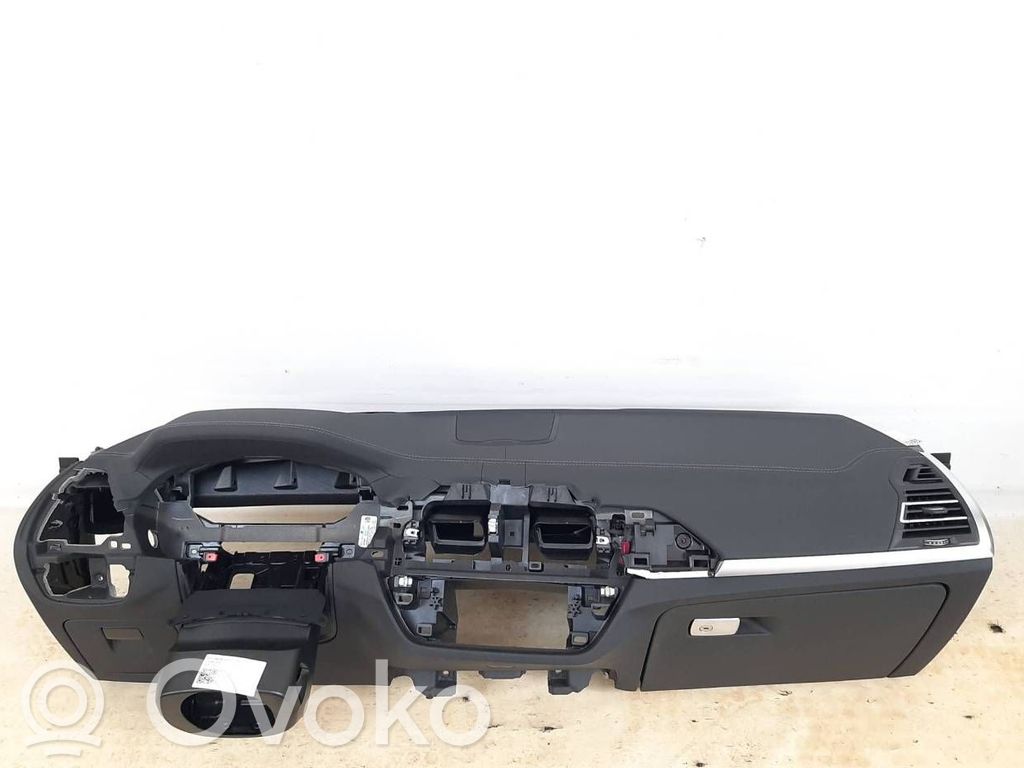 Dashboard   51459631014