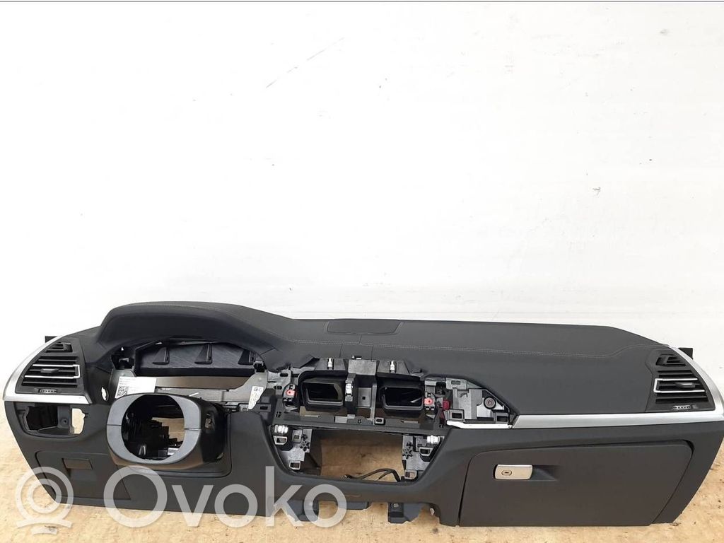 BMW X4M F98 Dashboard 