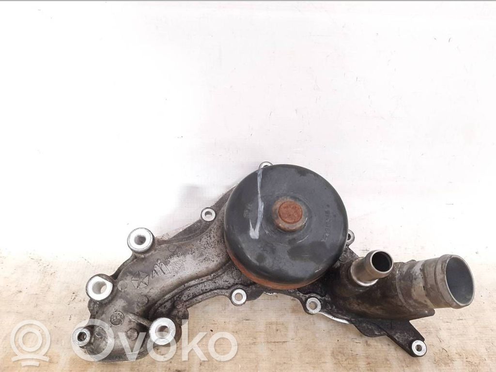 Pompe de circulation d'eau   68079412AC