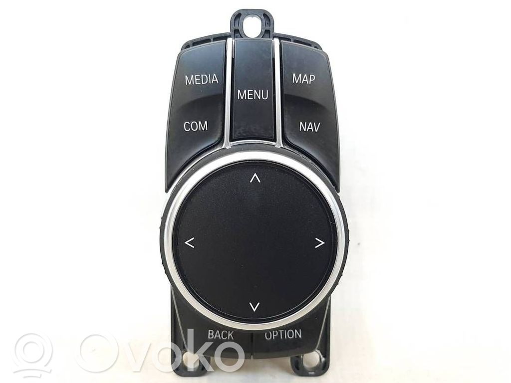 Head unit multimedia control   9490075,6844224,6829079