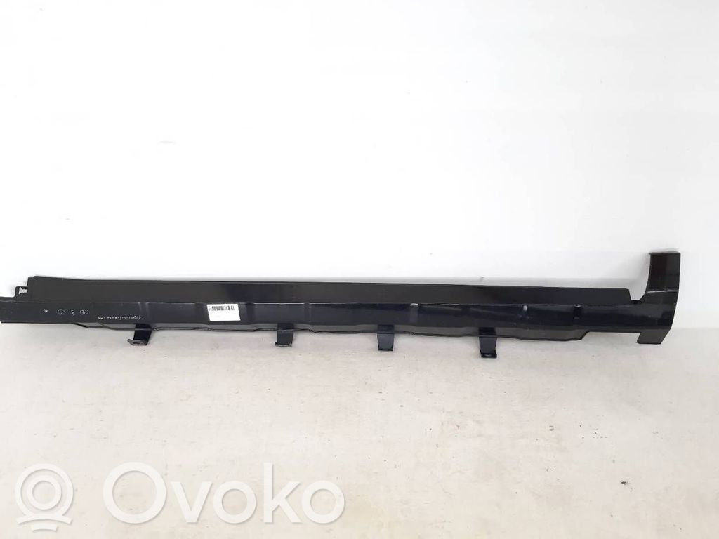 BMW X6 G06 Moldura lateral zona de pies 