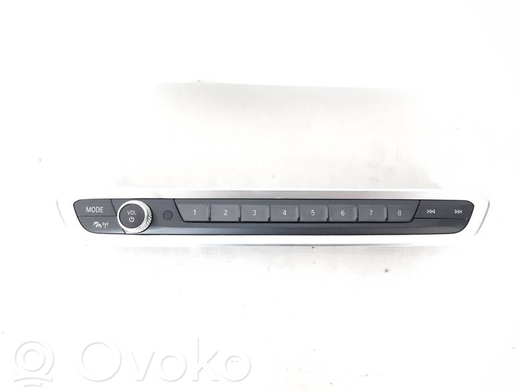 BMW X5 G05 Head unit multimedia control 