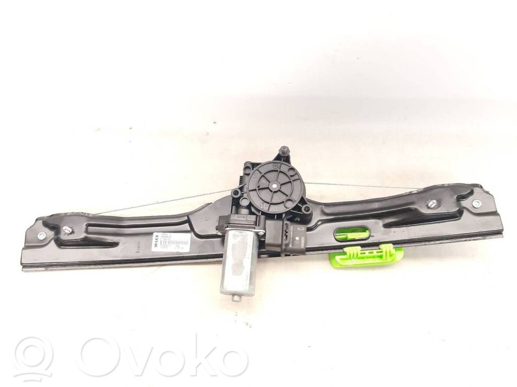 BMW 2 F46 Elektryczny podnośnik szyby drzwi tylnych 
