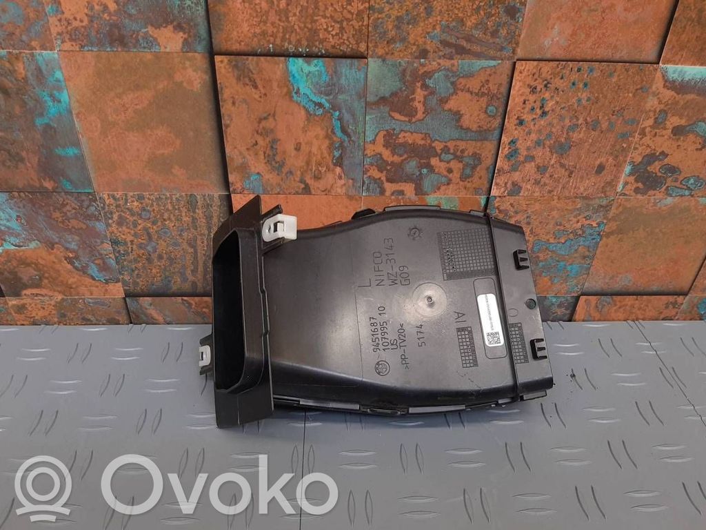BMW XM Cabin air duct channel 