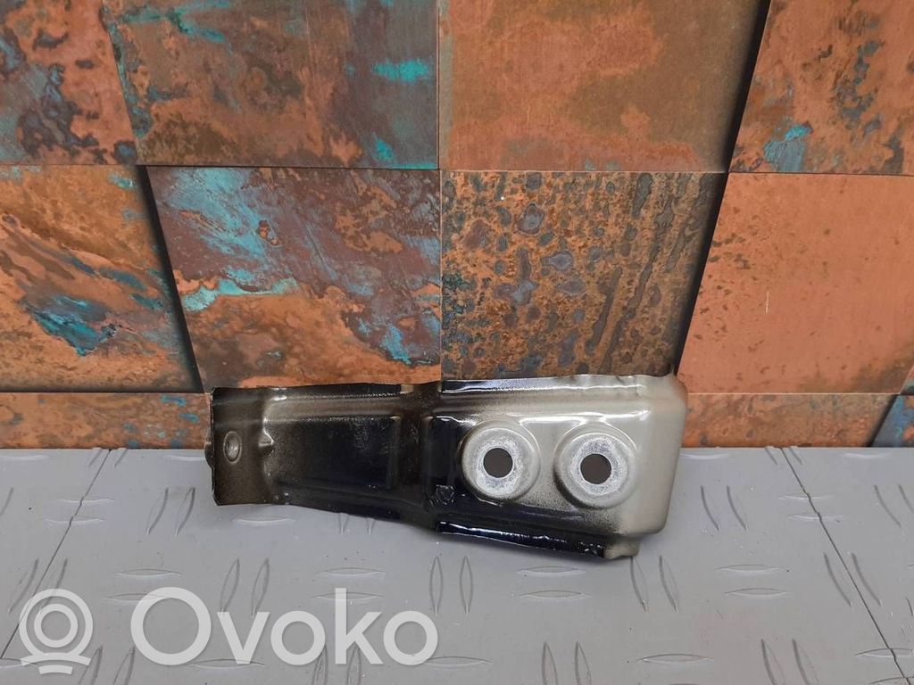 BMW X7 G07 Bridă fixare aripă față 