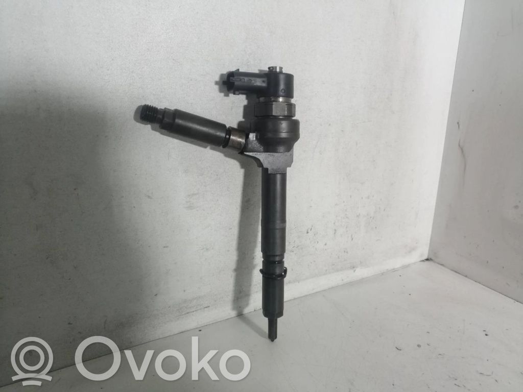 Inyector de combustible   0445110082