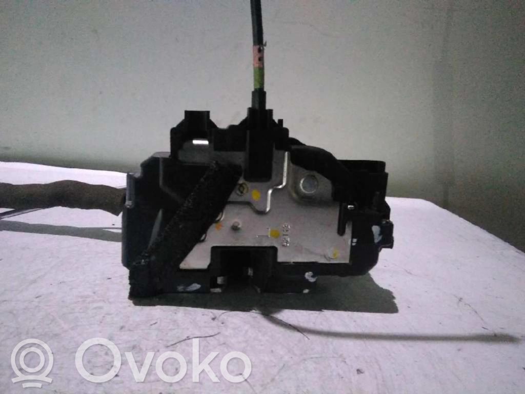 Etuoven lukko