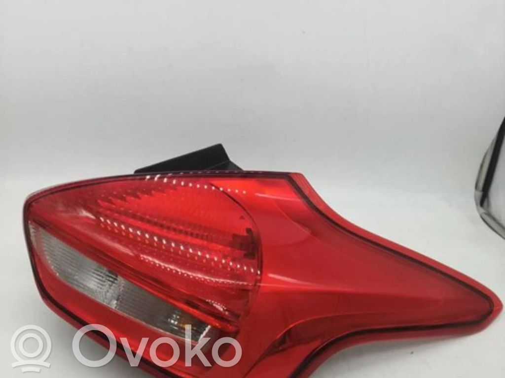Rear/tail lights