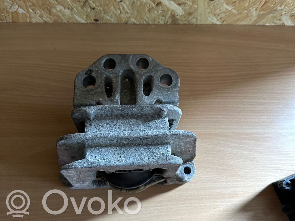Engine mount bracket   GK2165012CC,05062018