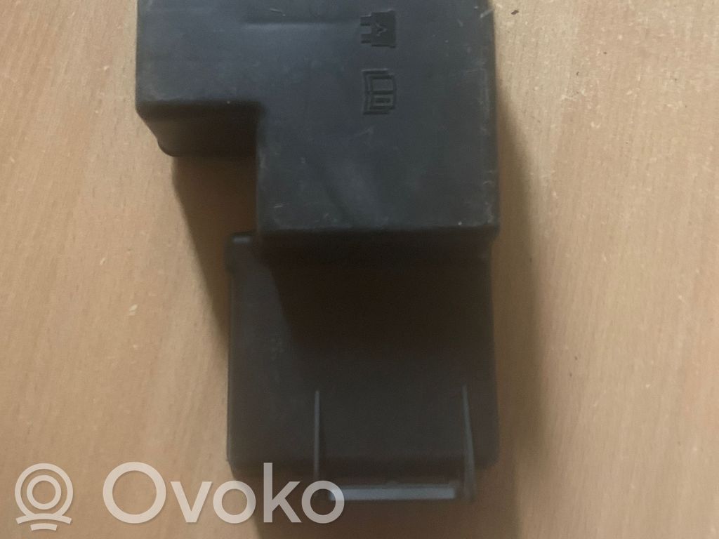 Volvo XC60 Fuse box cover 