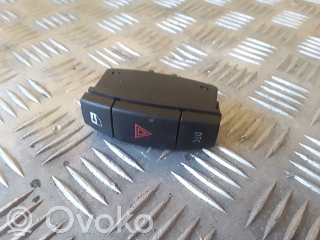 Hazard light switch   694560302,549529100