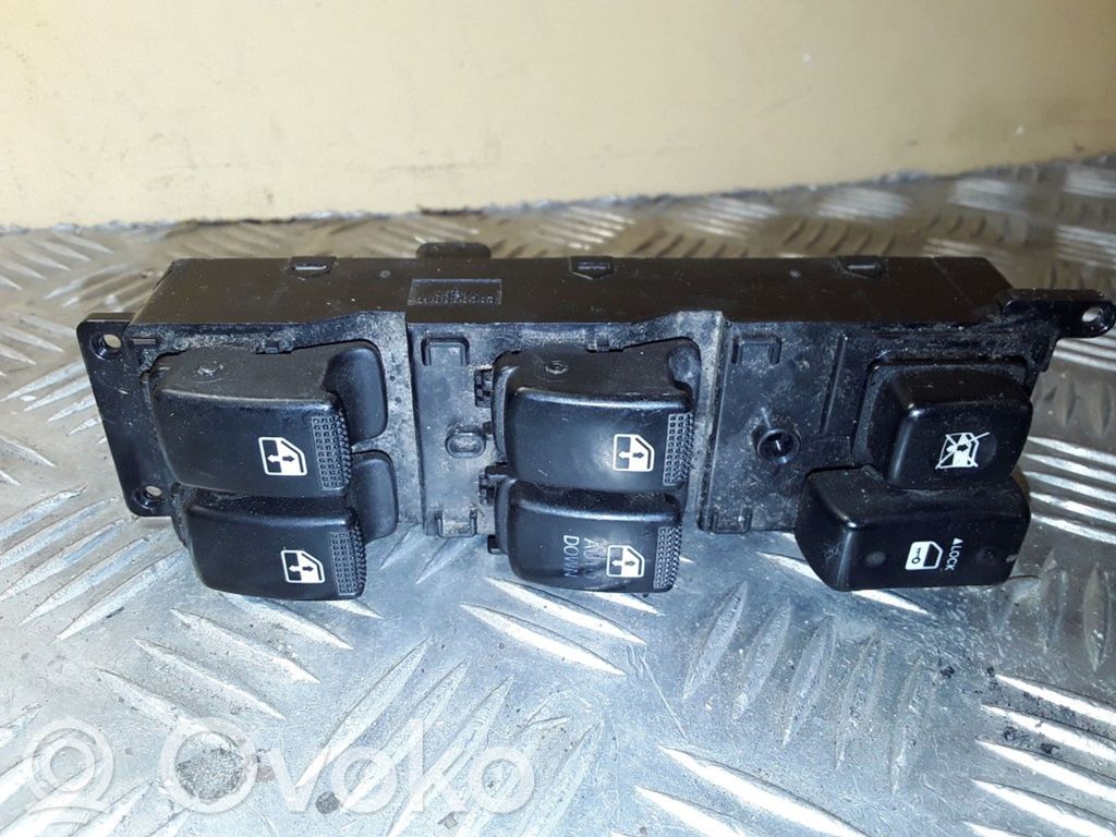 KIA Rio Electric window control switch 
