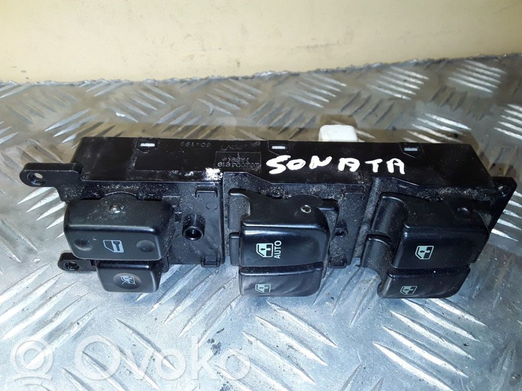 KIA Rio Electric window control switch 