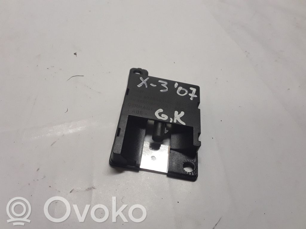 BMW X3 E83 Antenna control unit 