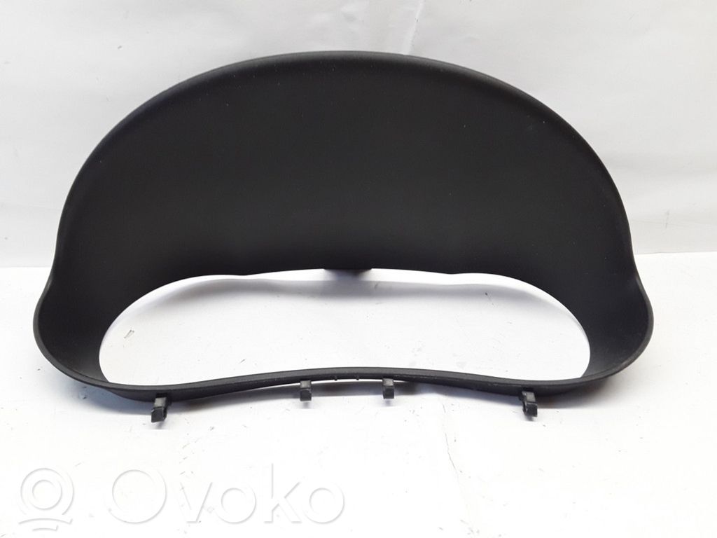 Renault Clio III Dashboard trim 