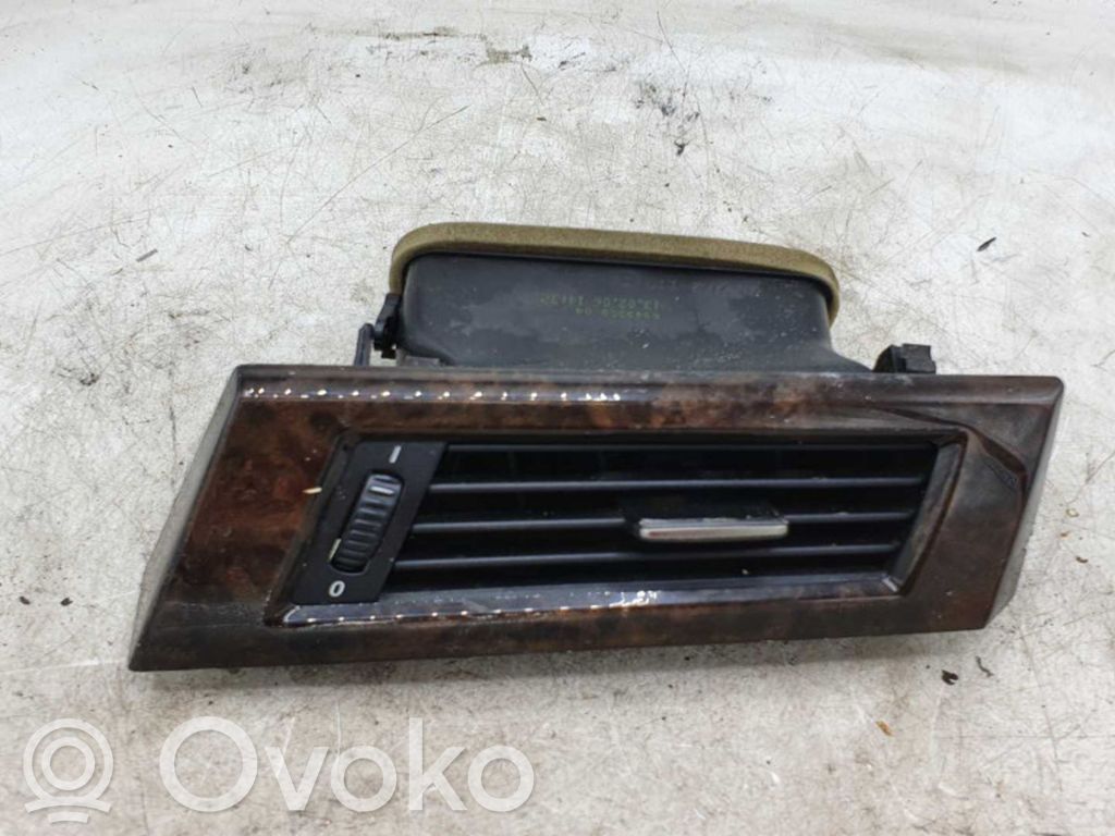 BMW 5 E60 E61 Šoninės oro grotelės 