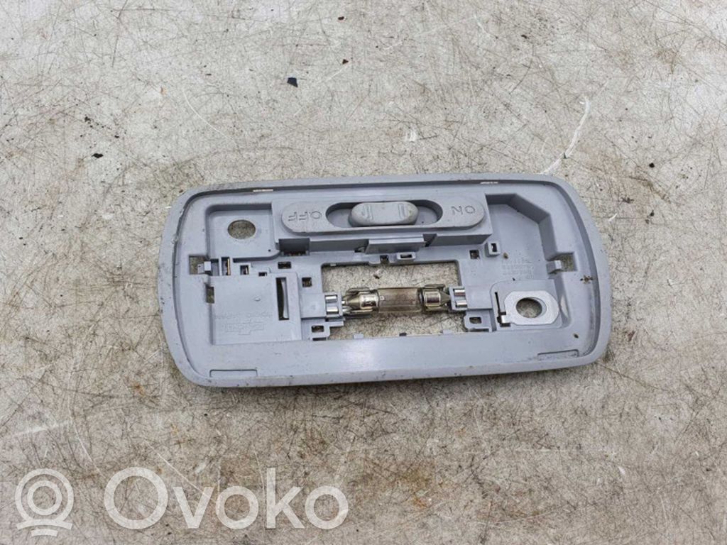 Honda CR-V Lampka podsufitki tylna 