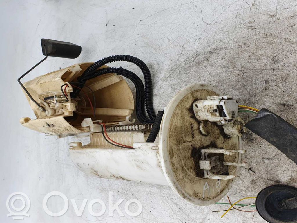 Toyota Auris 150 Bomba interna de combustible 