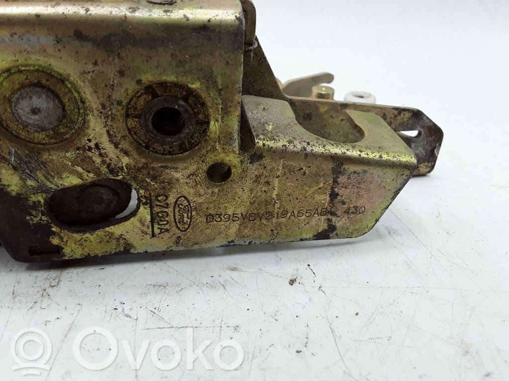 Priekšpusē slēdzene   0395VBV219A65AB
