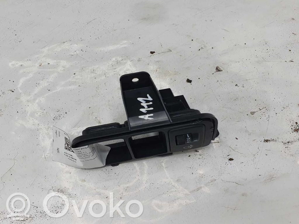 Headlight level height control switch   M37548,77303TM8A