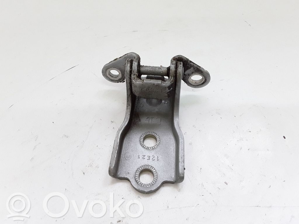 Opel Antara Front door upper hinge 