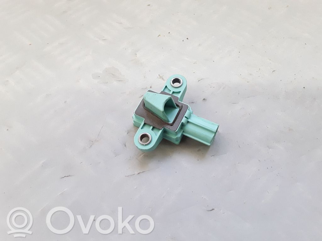 Audi A4 S4 B8 8K Sensore d’urto/d'impatto apertura airbag