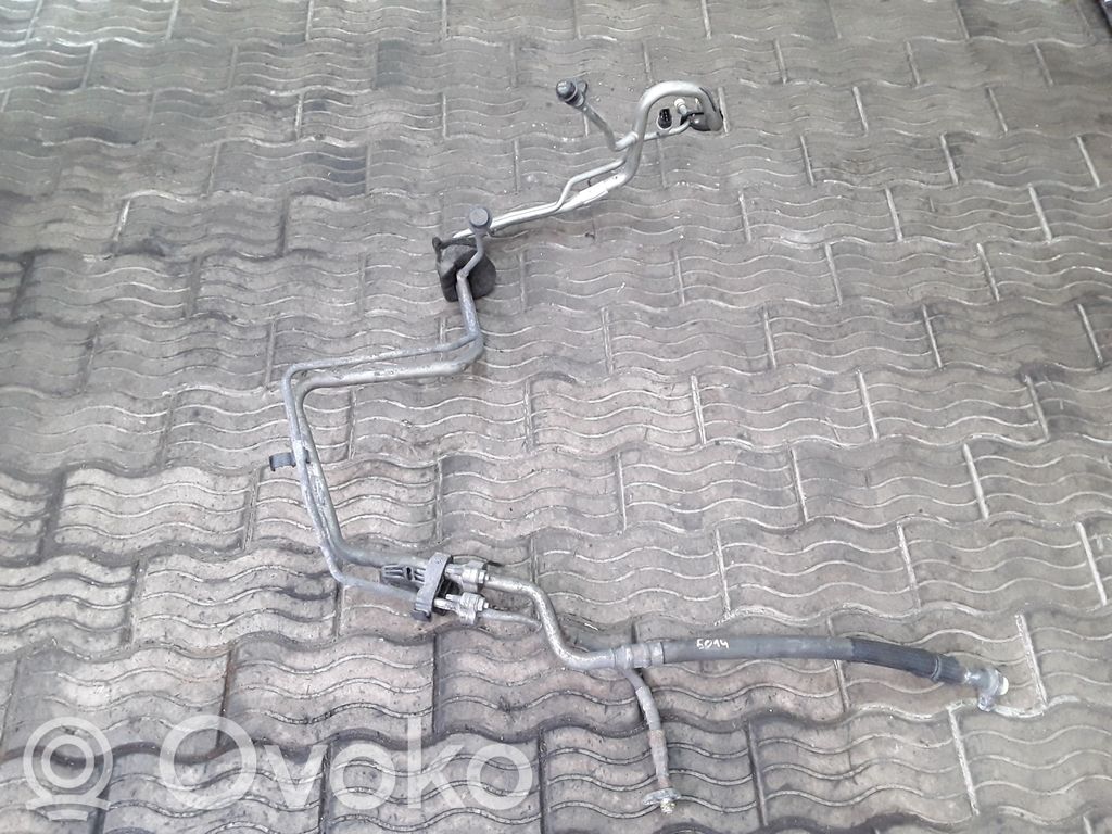 Land Rover Freelander 2 - LR2 Tuyau de climatisation 