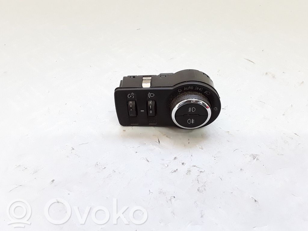 Opel Insignia A Interruttore luci 