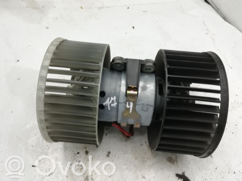 BMW 3 E46 Mazā radiatora ventilators 