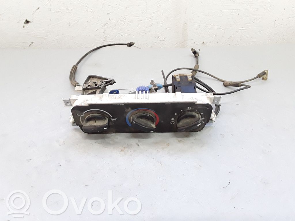 Climate control unit   YC1H18D451A