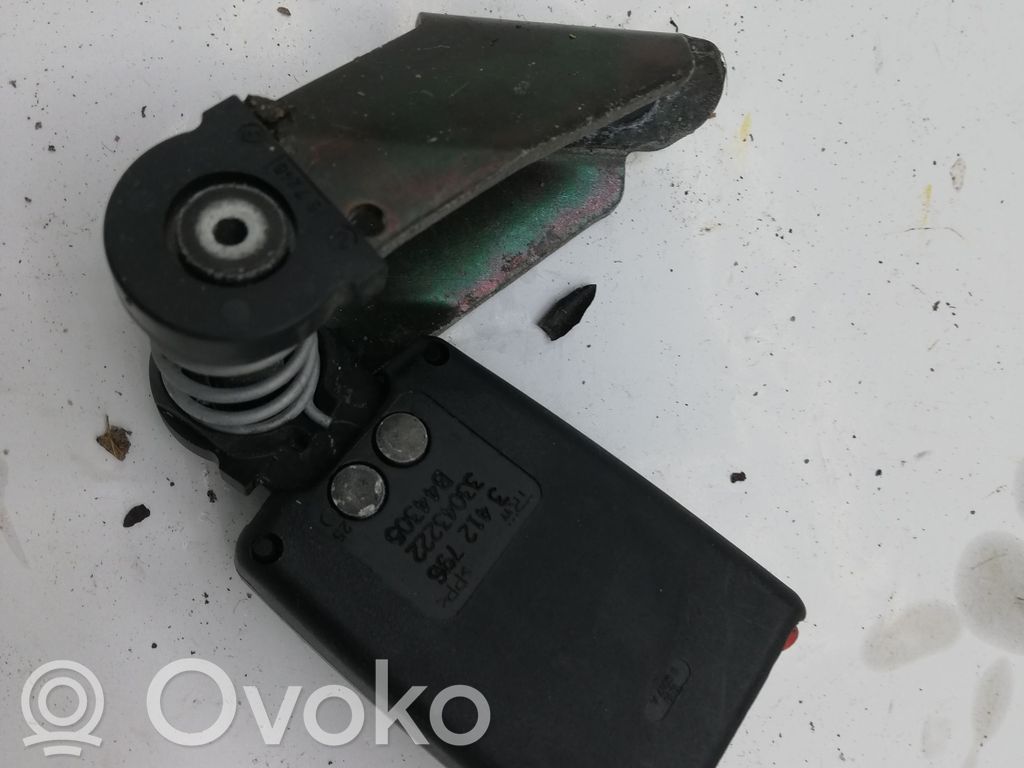 Takaistuimen turvavyön solki   3412796