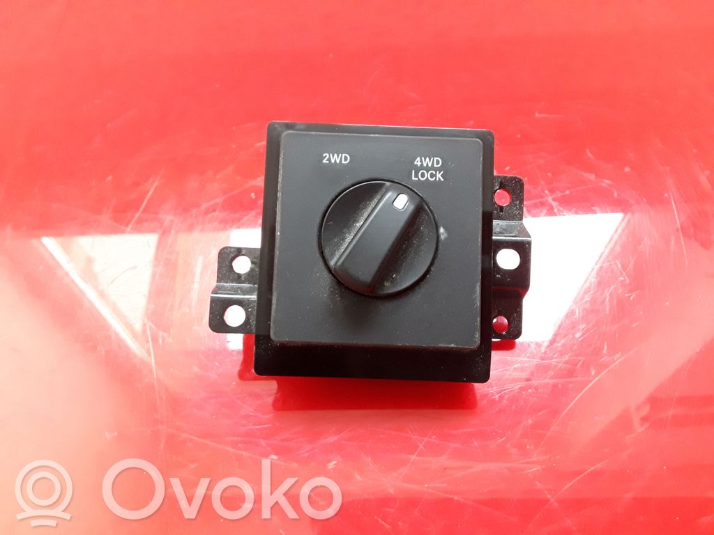 Dodge Nitro Differential lock switch 