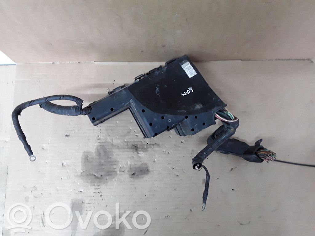 Jaguar S-Type Fuse module 