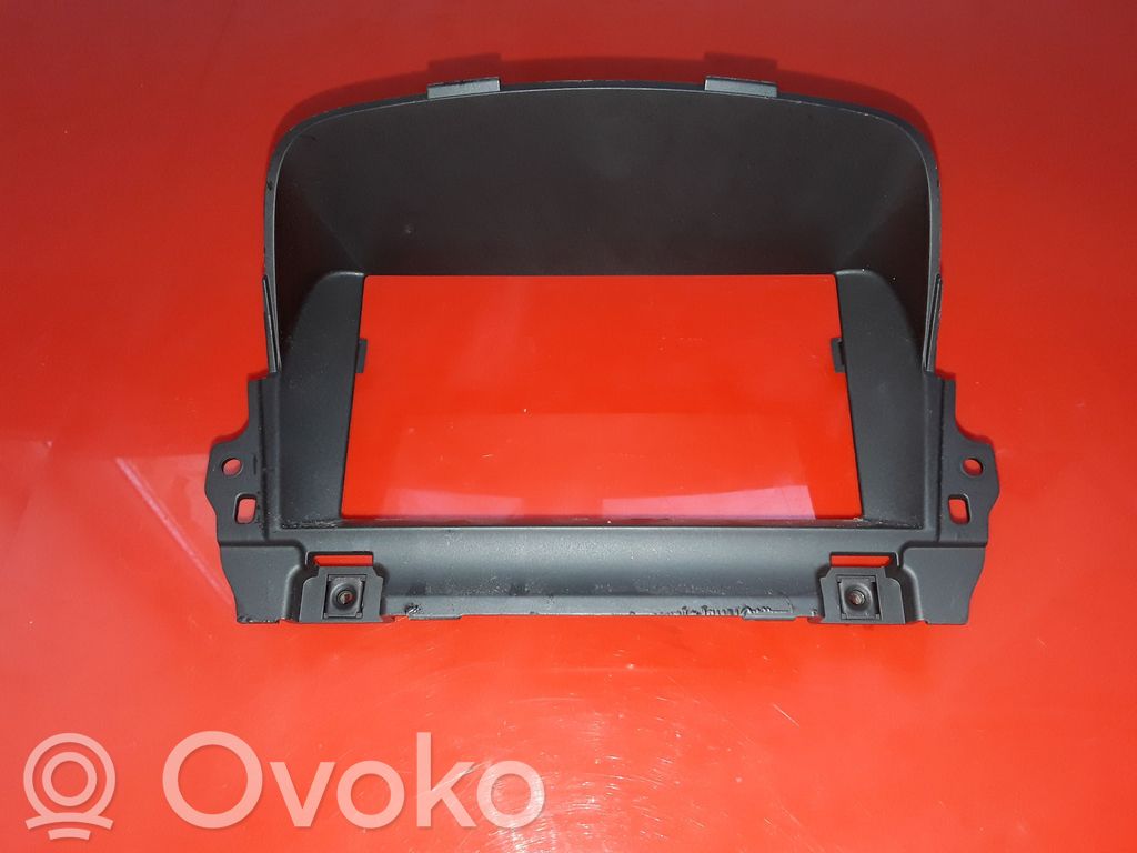 Opel Zafira C Ramka deski rozdzielczej 