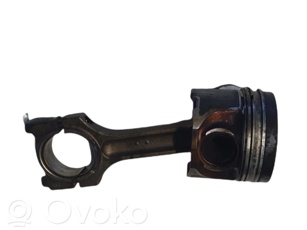 Piston avec bielle   NOCODE