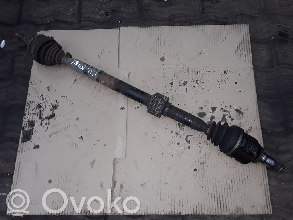 Toyota Auris 150 Etuvetoakseli 