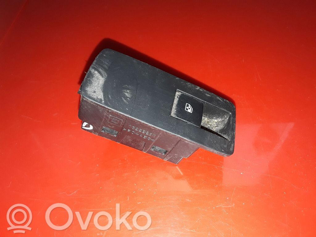 Interruptor del elevalunas eléctrico   13301888,211410
