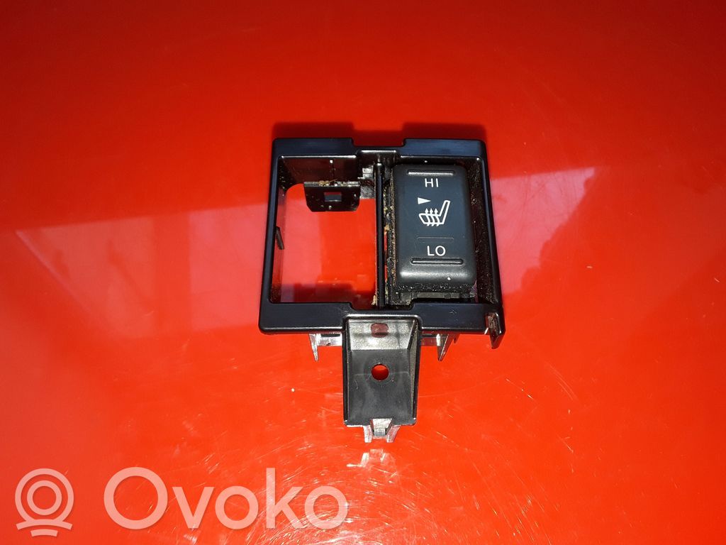 Nissan X-Trail T31 Interruttore riscaldamento sedile 