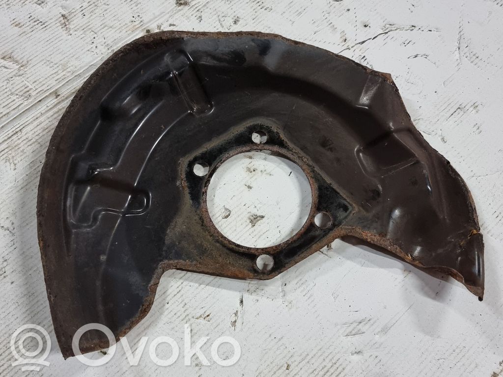 Nissan Qashqai Takajarrun jarrulevyn pölysuoja 